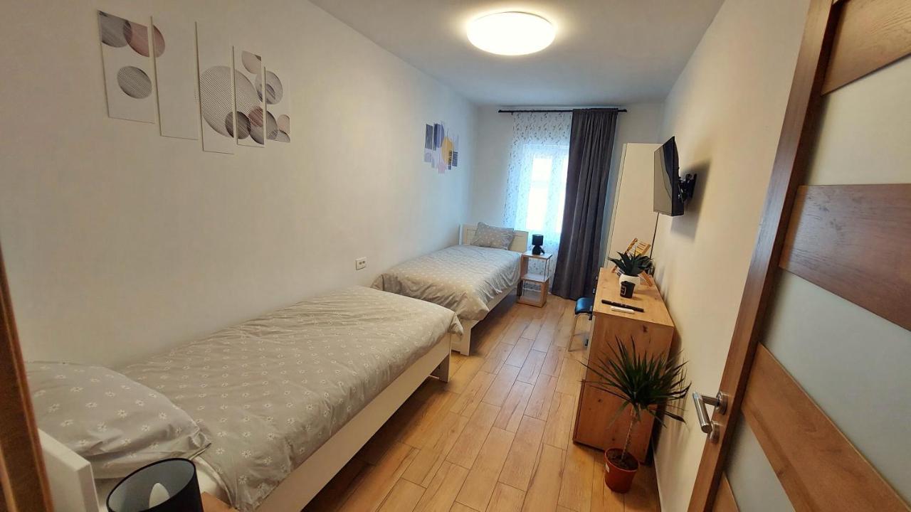 Apartman Zengg Bagian luar foto